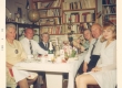 Johannes Aavik, Paul Aavik, Silvia Aavik jt. Johannese raamatukogus suvel 1968 - KM EKLA