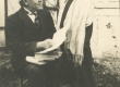 Hendrik Adamson oma õpilasega [1924. a.] - KM EKLA