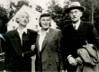 Elo Tuglas, Betti Alver ja Friedebert Tuglas Ahjal 12. sept. 1955. a. - KM EKLA