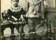 Betti Alver ja tema vend Martin Alver u. 1910. a. - KM EKLA