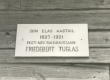 Friedebert Tuglas'e elamist Kirepi mõisas 1897-1901 tähistav tahvel - KM EKLA