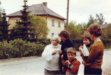 Betti Alver, Helle Parmas, Priit Jõerüüt, Linda Ulla mais 1982. a