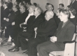 Ernst Peterson-Särgava matus 16. IV 1958 - Matusest osavõtjad "Estonia" kontserdisaalis. Keskel Fr. Tuglas abikaasaga - KM EKLA