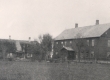 Kose Uuemõisa (Kuivajõe) algkool, kus E. Peterson-Särgava töötas 1902-1905. a. Orig.: P. Ambur, E. Särgava loomingu probleemistikust, tahvel V - KM EKLA